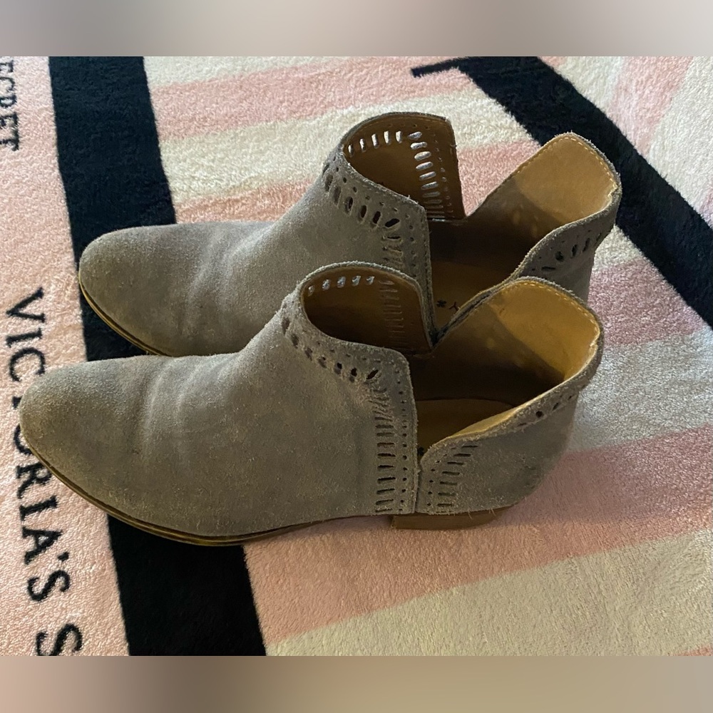 Lucky Brand Bustina gray ankle boots 6.5 - Picture 4 of 13